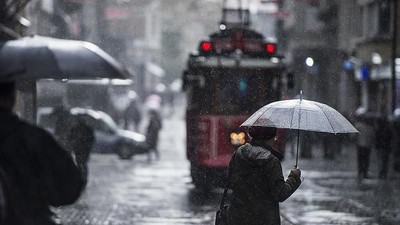 İstanbul'a kuvvetli sağanak uyarısı