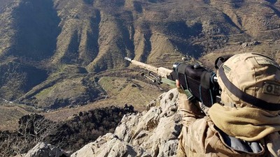 Irak ve Suriye'nin kuzeyinde 13 terörist etkisiz hale getirildi