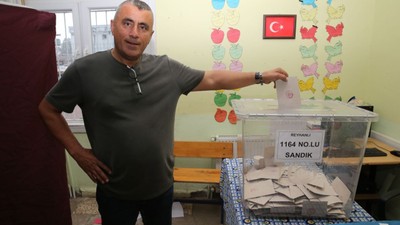 Hatay'da mahalle sakinleri ilçe değişikliği için referanduma gitti!