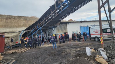 Amasya'da maden ocağında göçük! Maden işçisi toprak altından kurtarıldı