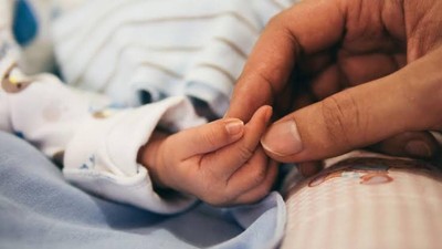 Adana’da 2025’in ilk bebeği “Umut” oldu