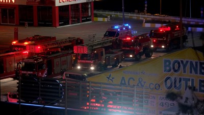 Esenyurt'ta markette yangın