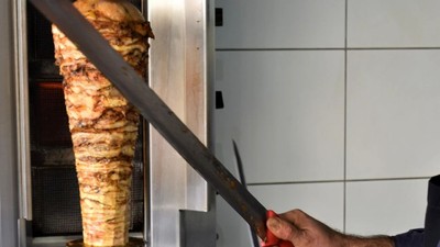 Tavuk döner yerken iki kez düşünün: Çamaşır suyu iddiası!
