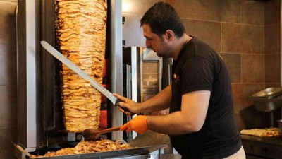 Uzmanından kritik uyarı: Tavuk döner tüketirken bunlara dikkat edin!