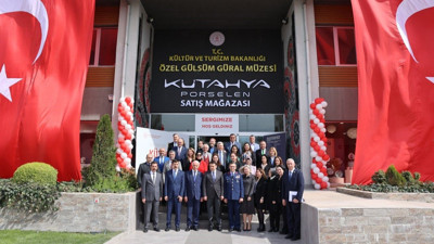 Tarih, Kültür ve Sanatın Buluştuğu Nokta: Kütahya” Sergisi, Özel Gülsüm Güral Müzesi’nde Ziyarete Açıldı!