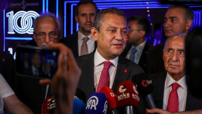 Özgür Özel'den ekonomi üzerinden tehdit gibi çıkış: İş Bankası üzerinden uyardı