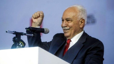 Doğu Perinçek'ten 23 Nisan mesajı: "23 Nisan'ın yolu iç ve dış cepheyi birleştirme yoludur"