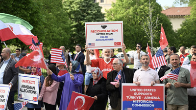 Washington'daki Türkler 1915 Ermeni yalanlarını protesto ettiler
