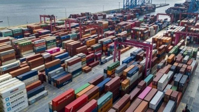 Dış ticaret açığı martta azaldı, ilk çeyrekte yükseldi