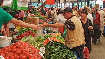 Pazar fiyatları cep yakıyor