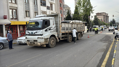 Karabük’te feci kaza: Kamyonun çarptığı 18 yaşındaki genç kız hayatını kaybetti