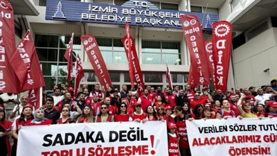 İzmir’de belediye emekçileri sokakta: Sözleşme krizi büyüyor