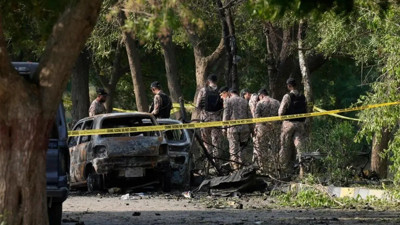 Pakistan'da kanlı saldırı: Pazar yerinde bombalı araç patladı, ölü ve yaralılar var