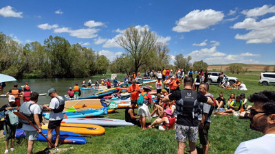 Doğa harikası Zamantı Irmağı'nda kürek çektiler