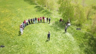 Polisten öğrencilere anlamlı 19 Mayıs gösterisi