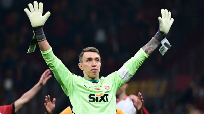 Muslera gözyaşlarıyla veda etti: "Galatasaray’a gelmek hayatımın en doğru kararıydı"