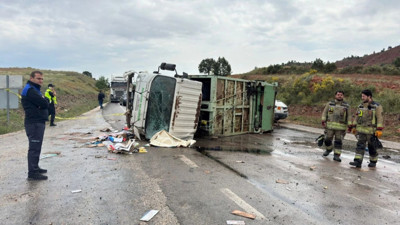 Ankara’da çöp kamyonu devrildi: Bir temizlik işçisi hayatını kaybetti