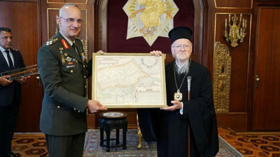 Yunan Genelkurmay Başkanı'ndan skandal harita: İstanbul'u Türkiye dışı gösterdi