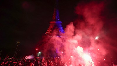 PSG’nin şampiyonluğu kana bulandı: Sokaklar karıştı