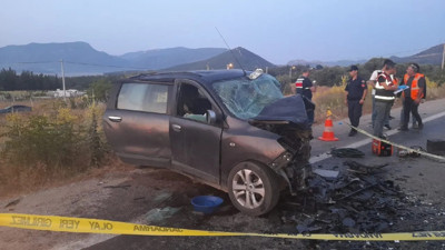 İzmir’de feci zincirleme kaza: 5 ölü 2 yaralı!