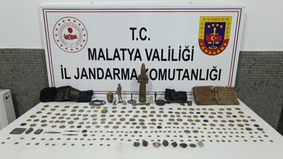 Malatya'da tarihi kaçakçılığa darbe: 273 sikke, yüzük ve heykeller ele geçirildi