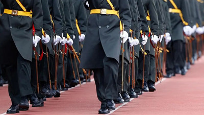 FETÖ’ye dev darbe! 174’ü muvazzaf 176 asker için gözaltı kararı!