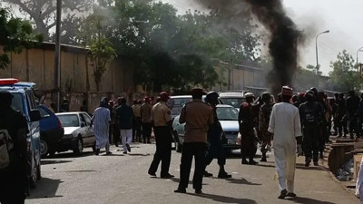 Nijer’de cami avlusuna kanlı saldırı: 71 ölü, onlarca yaralı