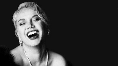 Minik serçe geri döndü! Sezen Aksu’nun yeni albümü milyonları ağlattı