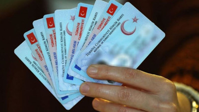 Ali Yerlikaya eski tip ehliyet sahiplerini uyardı: Süre uzatılmayacak!