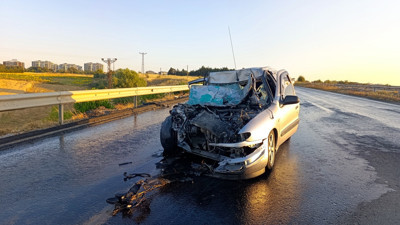 Tekirdağ’da feci kaza! Pikaba çarpan otomobilin sürücüsü hayatını kaybetti