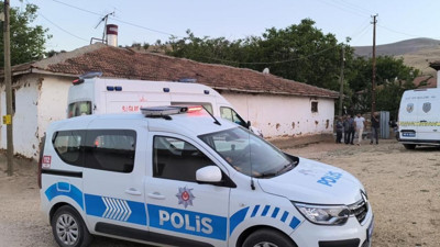 Bahçe sulama kavgası kana bulandı! Komşusunu öldürdü, eşini yaraladı