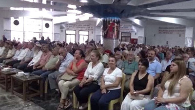 Hatay İskenderun Cemevi'nde Kerbela şehitleri, aşure dağıtıldı