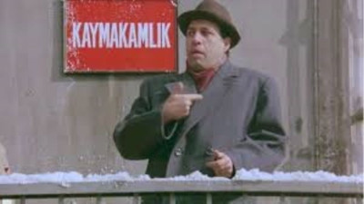 Kemal Sunal’ın “Deli Deli Küpeli” filmi gerçek oldu