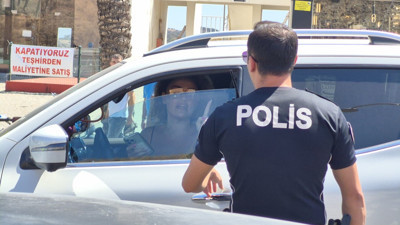 Dilan Çıtak Bodrum’da polisi alarma geçirdi! “Dur” ihtarına uymayıp aracı polisin üzerine sürdü
