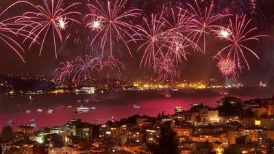 İstanbul’da havai fişek ve meşale satışı yasaklandı!