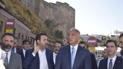 Bakan Ersoy'dan tarihi mesaj: Terörsüz Türkiye" süreciyle büyük atılım başlayacak"