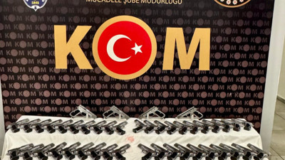 Kargo kolileriyle silah ticareti: Yüzlerce tabanca ele geçirildi