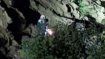 Adana’da facia! Otomobil uçuruma yuvarlandı: Biri bebek 5 kişi öldü