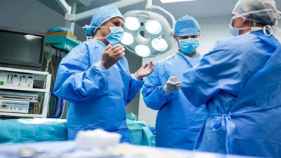 Hastanelerde yeni dönem başlıyor: Ameliyat saatleri değişecek mi?