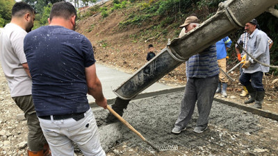 Sinop’ta köylüler isyan etti: “Artık yeter” deyip kendi yollarını yaptılar