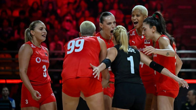 Filenin Sultanları fırtına gibi esti! Kanada’yı 3-0 yenen Türkiye grup lideri oldu