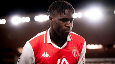 Galatasaray savunmaya duvar ördü! 5 yıllık dev anlaşma ve tarihi bonservis