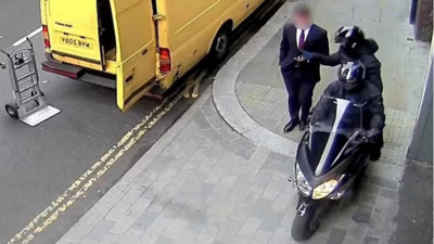 Londra'da her 15 dakikada bir telefon çalınıyor