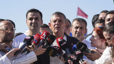 CHP lideri Özel’den Silivri çağrısı: “Tüm yargılamalar tutuksuz yapılsın ve canlı yayınlansın”