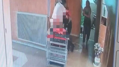 Kan donduran cinayet! Eşinin yanında vahşice bıçakladı