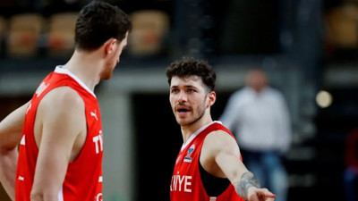 CANLI İZLE: Türkiye - Sırbistan maçı bu akşam! Saat kaçta, hangi kanalda?