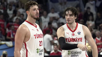 CANLI İZLE: 12 Dev Adam Çeyrek final yolunda: Türkiye – İsveç EuroBasket maçı başladı!