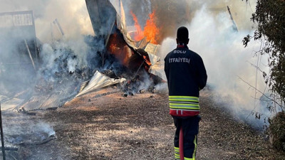 Bolu’da boşanma krizi: 12 yapı ateşe verildi, şüpheli 300 saatlik kamera kaydıyla yakalandı