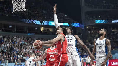 Eurobasket’te finaldeyiz! 12 Dev Adam Yunanistan’ı ezdi geçti!