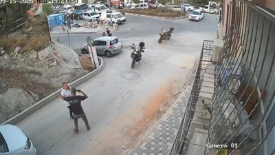 İzmir Bayraklı’da silahlı dehşet: Eşini vurup rehin alan kişi böyle ikna edildi